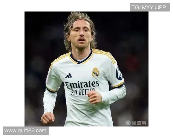 简约风格下的世界足球明星头像设计与创意探索